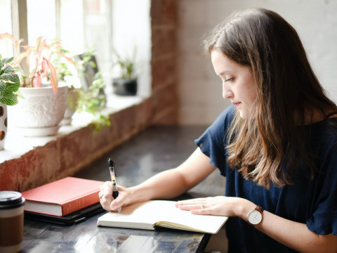 O que você espera da sua carreira profissional e faculdade: exemplos e dicas para redação